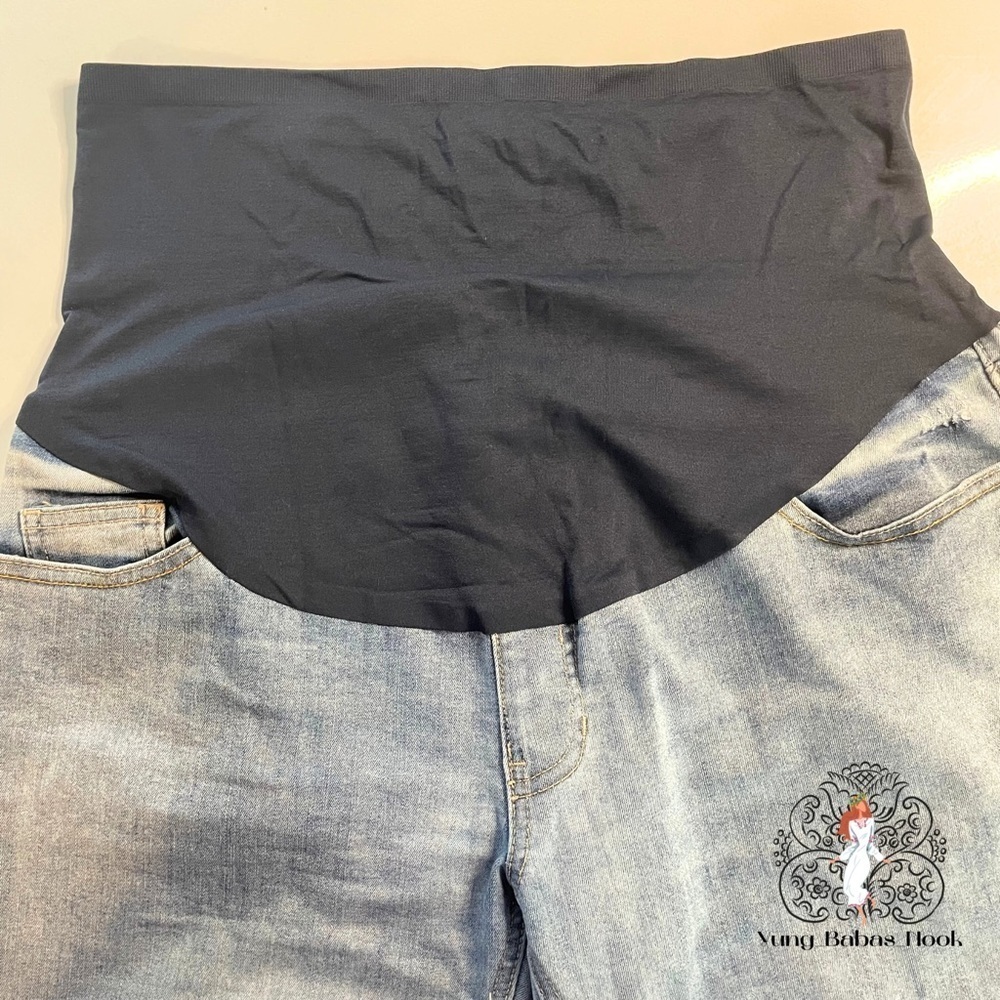 Time and Tru Maternity Medium 8-10 Blue Distressed Skinny Jeans PRELOVED